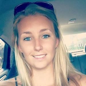 Meet your Posher, Cecilia